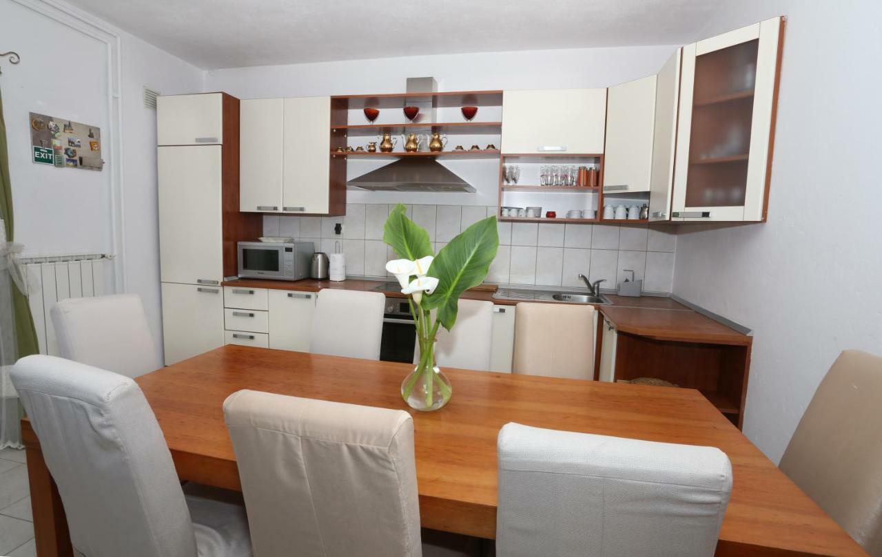 Apartments Rose Kaštela Esterno foto