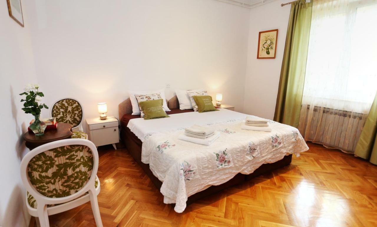 Apartments Rose Kaštela Esterno foto