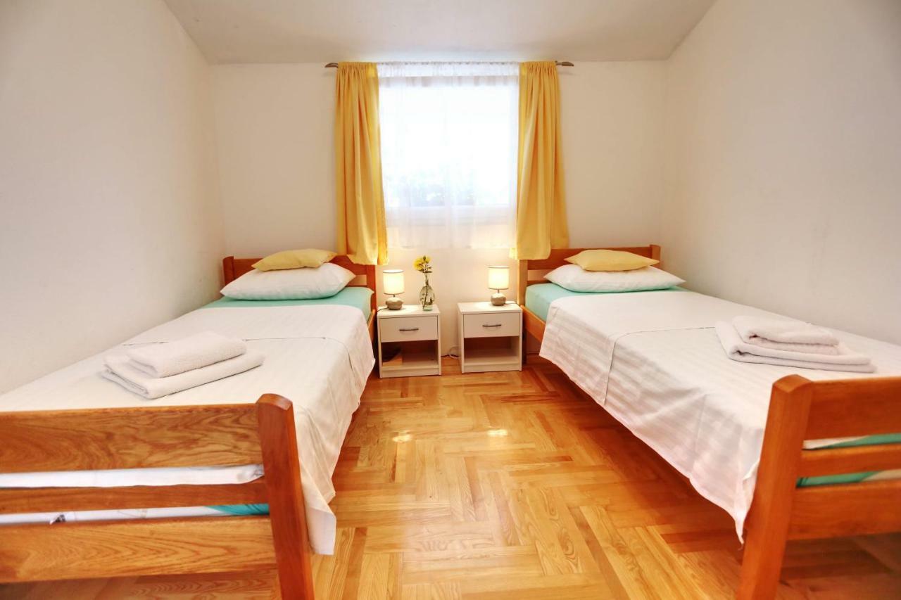 Apartments Rose Kaštela Esterno foto